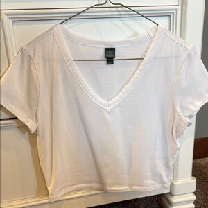 Wild Fable Women's White V-Neck Tee